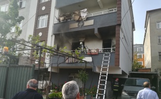 4 katlı binada çıkan yangında 2 kişi hastanelik oldu
