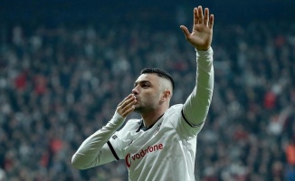 Burak Yılmaz: Sahada her şeyimi veriyorum