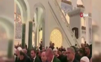 Cumhurbaşkanı Erdoğan Çamlıca Camii’nde kandil programına katıldı