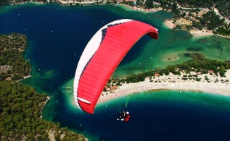 Fethiye’de arka arkaya iki paraşüt kazası