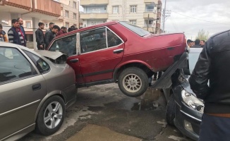 Fren yerine gaza basınca facianın eşiğinden dönüldü