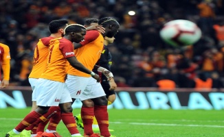 Galatasaray derbiye moralli gidecek