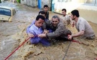 İran&#039;daki sel felaketi nedeniyle 2 milyon kişi insani yardıma muhtaç