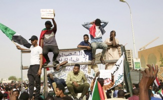 Sudan’da sokağa çıkma yasağı kaldırıldı