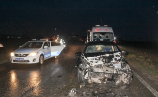 Tekirdağ’da otomobiller kafa kafaya çarpıştı: 5 yaralı