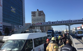 Tem bağlantı yolunda trafiği kilitleyen kaza