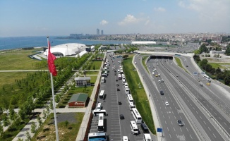 Binali Yıldırım’ın müjdeyi verdi, vatandaşlar konvoyla kutladı