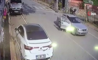 Darp ettiği kadını otomobilden attı