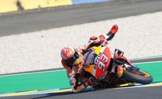 Fransa’da gülen Marc Marquez oldu