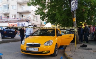 Taksiciler arasında silahlı kavga: 1 yaralı