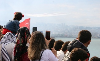 Türk Yıldızları nefes kesti