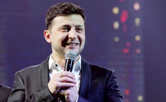 Zelenskiy’in ilk icraatı erken seçim