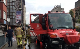 Alevler arasında kalan 3 kadınının yardımına itfaiye koştu