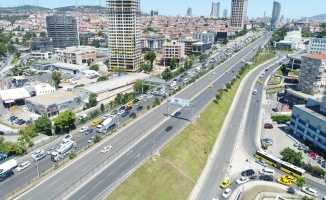 Avrasya Tüneli’nde oluşan trafik yoğunluğu havadan görüntülendi