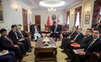 Bakan Gül, Afganistan Adalet Bakanı Enver ile görüştü