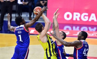 Basketbol final serisinde sıra 4. maçta