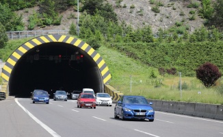 Bolu TEM Otoyolu’nda trafik yoğunluğu sürüyor