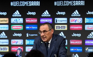 Juventus’ta Maurizio Sarri resmi imzayı attı