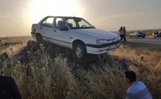 Kaza yapan aracı görenler gözlerine inanamadı