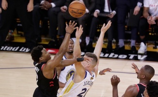 Raptors seride yeniden öne geçti