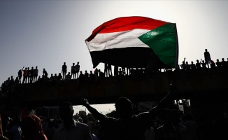 Sudan&#039;da ordu darbe karşıtı göstericilere müdahale etti: 5 ölü