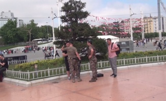 Taksim Meydanı’nda kaldırılan drone polisi alarma geçirdi