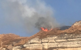 Tarihi kalede yangın çıktı