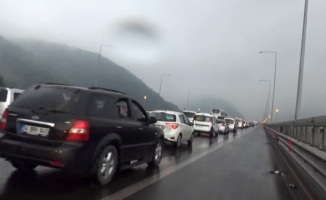 Vali Karaloğlu havadan bayram trafiğini denetledi