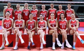 Voleybolda kadın milliler olimpiyat bileti peşinde