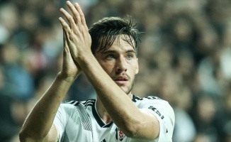 Beşiktaşlı futbolcu Umut Nayir, gelecek için umutlu