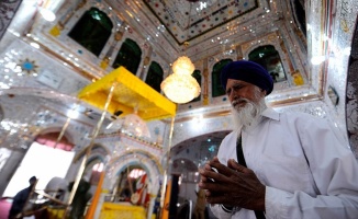 Pakistan'daki cemaatsiz Sih tapınakları Müslümanlarca korunuyor