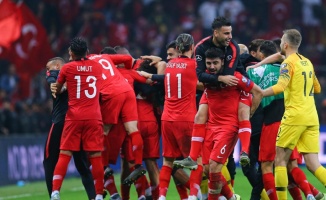 Spor camiasından A Milli Futbol Takımı'na kutlama