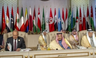 Suudi Arabistan Arap-Afrika Zirvesi&#039;ni erteledi