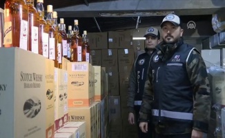 Ankara&#039;da 10 bin 404 şişe sahte içki ele geçirildi