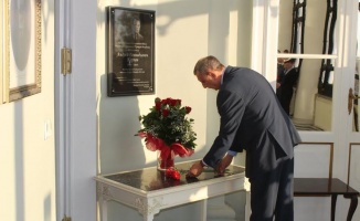 Büyükelçi Karlov, Rusya&#039;nın İstanbul Başkonsolosluğu’nda törenle anıldı
