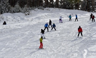 Cıbıltepe Kayak Merkezi'nde kayak sezonu açıldı