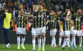 Fenerbahçe ligde son 17 derbide 1 kez yenildi