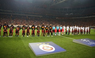 Galatasaray UEFA Şampiyonlar Ligi'nde sezonu Paris'te kapatıyor