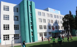 Gürcistan&#039;daki Türkiye Maarif Okulu yenilendi