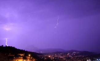 Meteorolojiden fırtına ve sağanak uyarısı