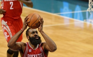 NBA'de Rockets Harden'ın 3 çeyrekte 60 sayı attığı maçta Hawks'ı yendi
