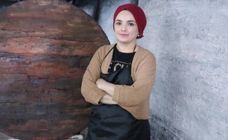 Ressam Emine Dokumacı: Resim yaparken Anadolu'dan ilham alıyorum