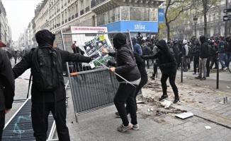 Sınır Tanımayan Gazetecilerden, Fransız polisine &#039;gazetecilik faaliyetlerine saygı duy&#039; çağrısı