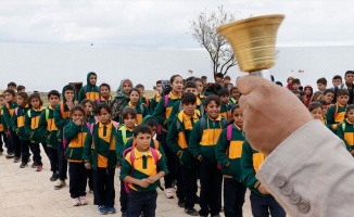 Türkiye&#039;nin onardığı Tel Abyad&#039;daki okul eğitime açıldı