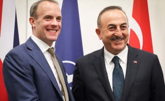 Çavuşoğlu, İngiliz mevkidaşı Raab ile telefonda görüştü