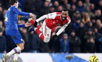 Chelsea ile Arsenal 2-2 berabere kaldı