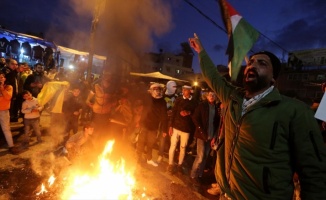 Gazze'de ABD'nin sözde barış planına yönelik protestolar sürüyor: 12 yaralı