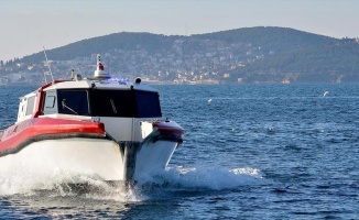 İstanbul&#039;da deniz ambulansları 3 yılda 9 bin 800 hasta taşıdı