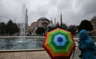 İstanbul'da yağmur aralıklarla devam edecek