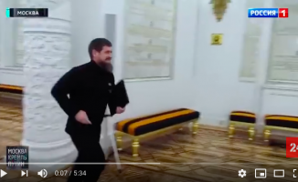 Ünlü muhabir Zarubin, bu kez de Kadirov&#039;un Kremlin&#039;deki koşturmacasını yakaladı